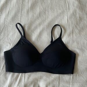 EBY Wireless/Seamless Black Bra size M